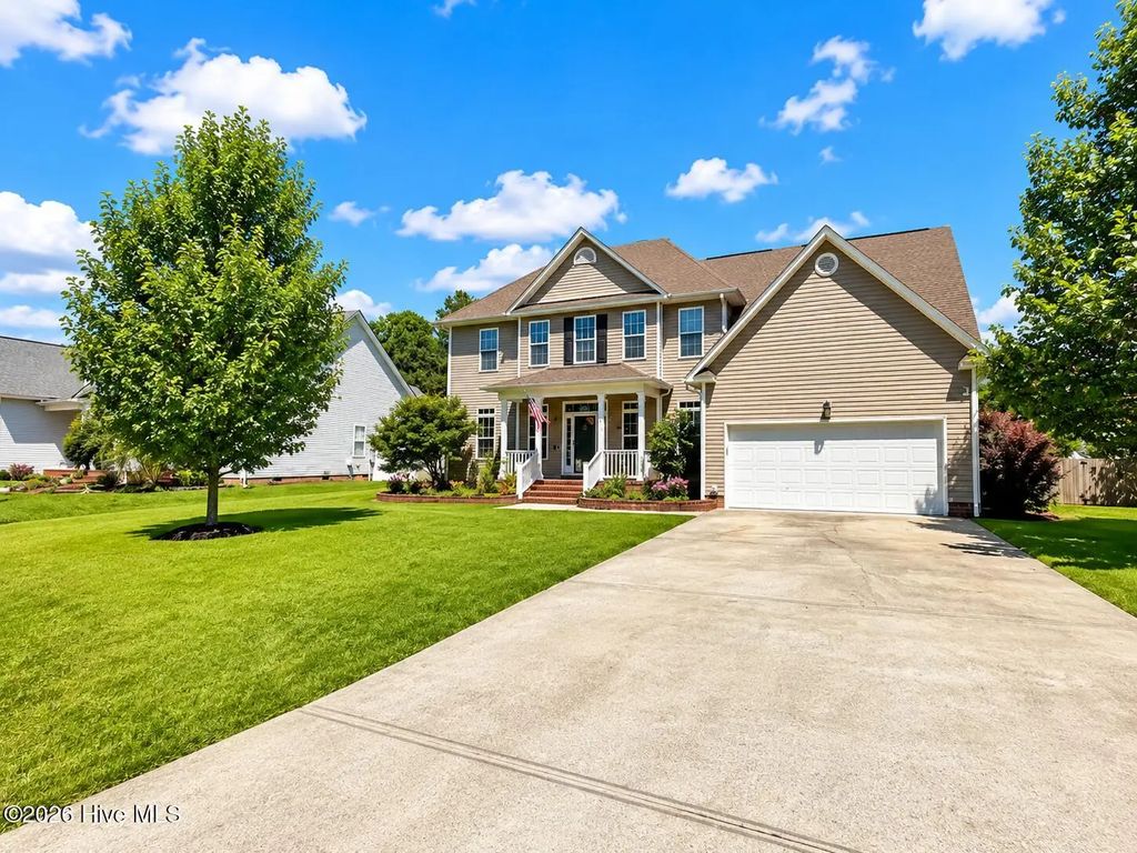209 Middle Ridge Drive, Hubert