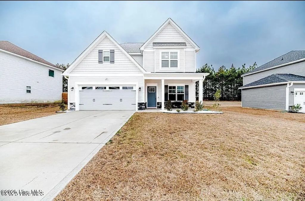 223 Burnside Drive, Raeford