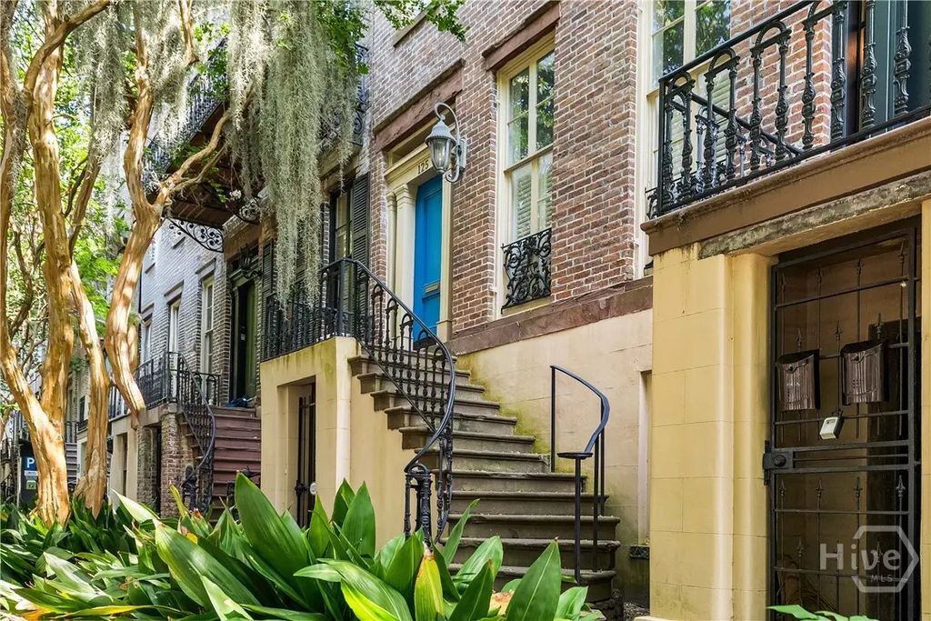 125 W Gordon Street, Savannah