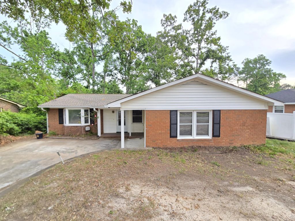 4437 Roxbury Drive, Columbia