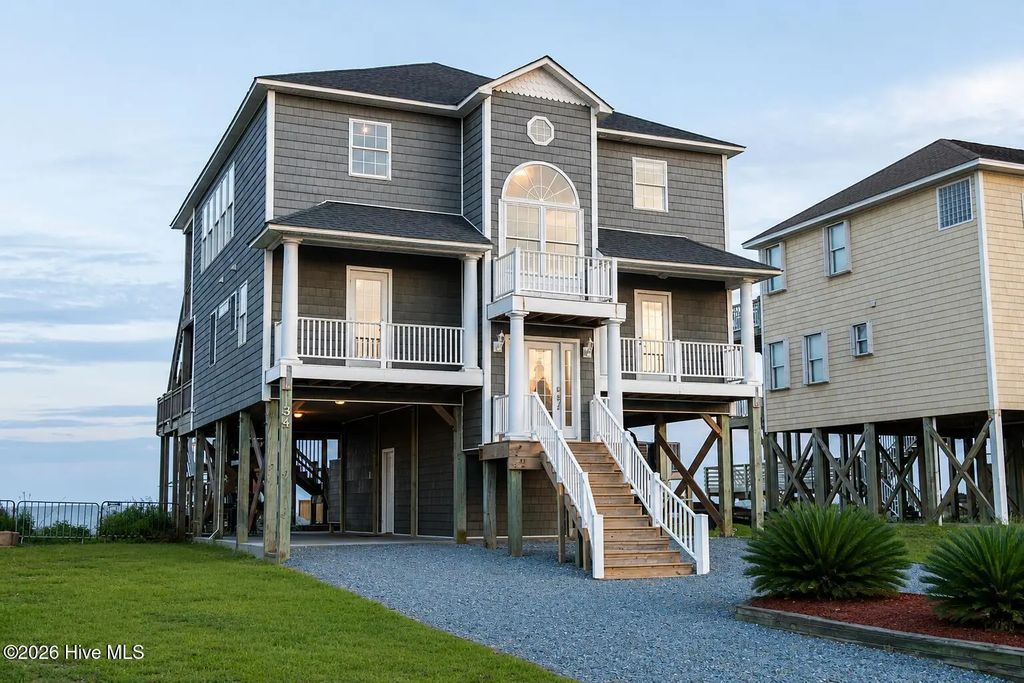 34 Porpoise Place, North Topsail Beach