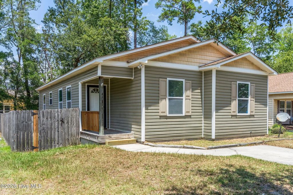 3913 Prices Lane, Wilmington