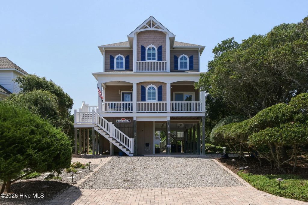 103 Elizabeth Street, Emerald Isle