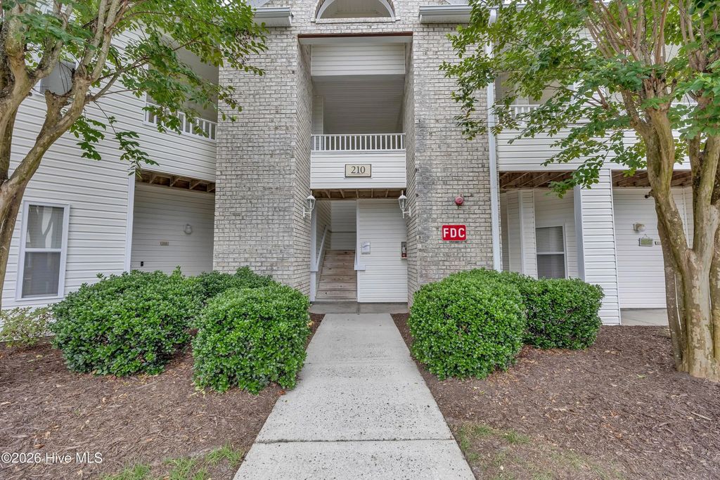 210 Fullford Lane 103, Wilmington