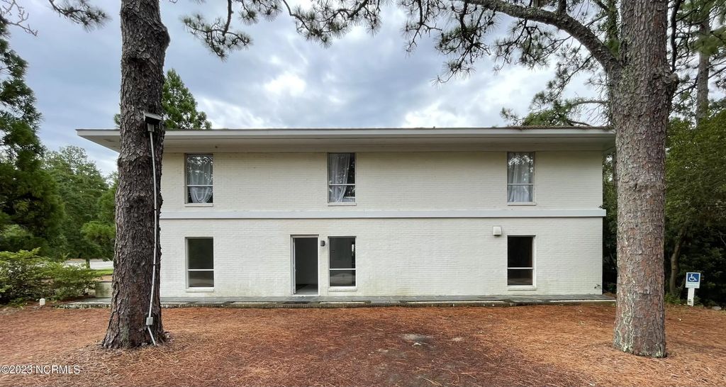 2212 Midland Road 3, Pinehurst