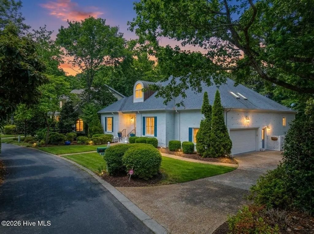 8819 Sawmill Creek Lane, Wilmington