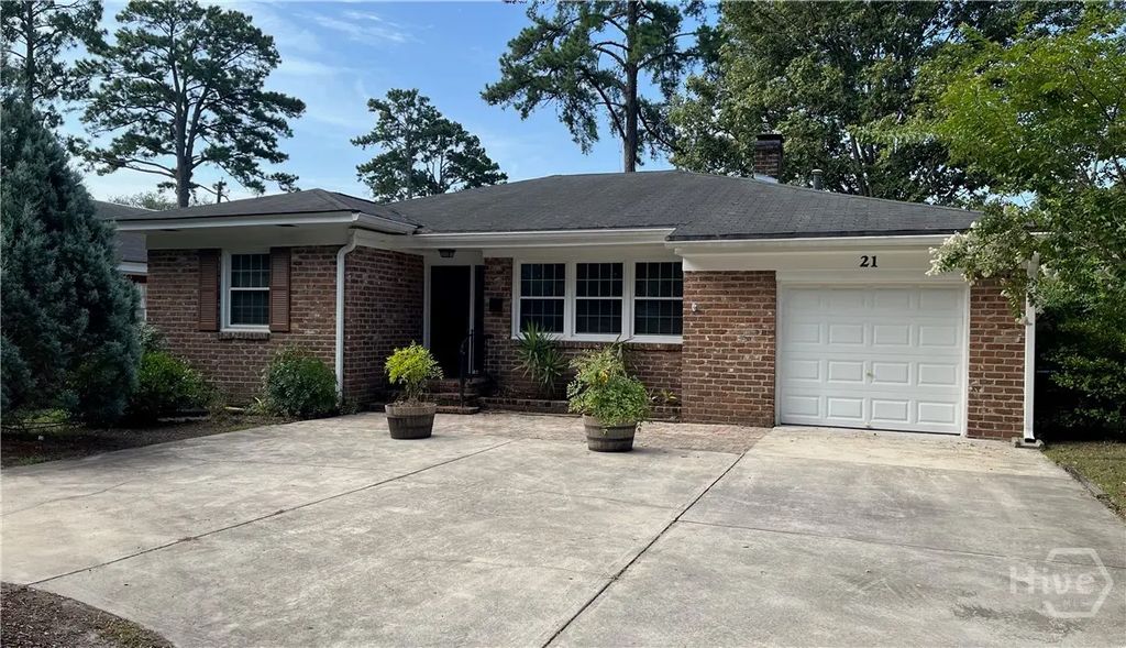 21 E 61st Street, Savannah
