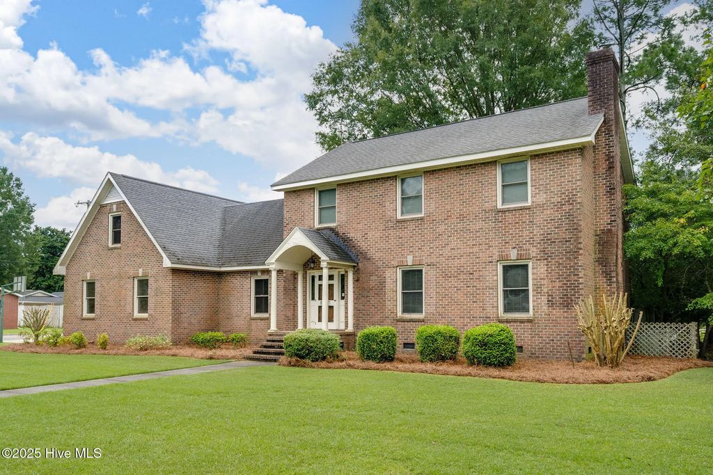 518 Forest Lane, Wallace