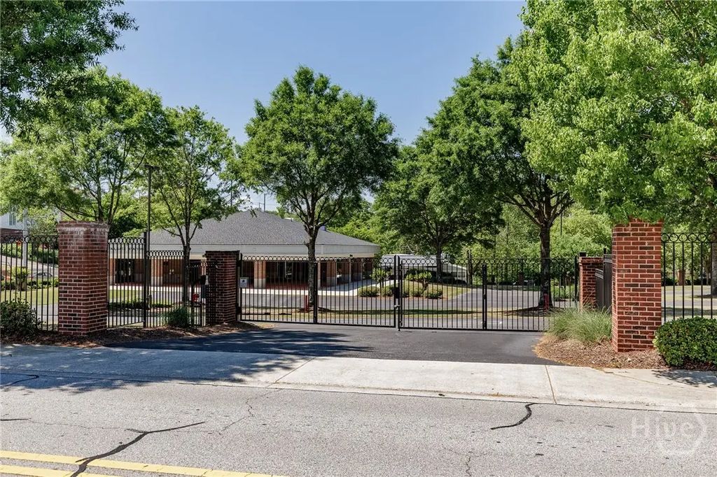 225 Oak Street 132, Athens