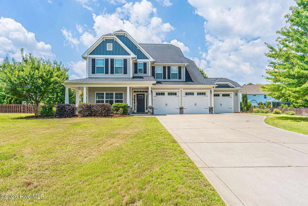 357 Wheatfield Way, Whispering Pines