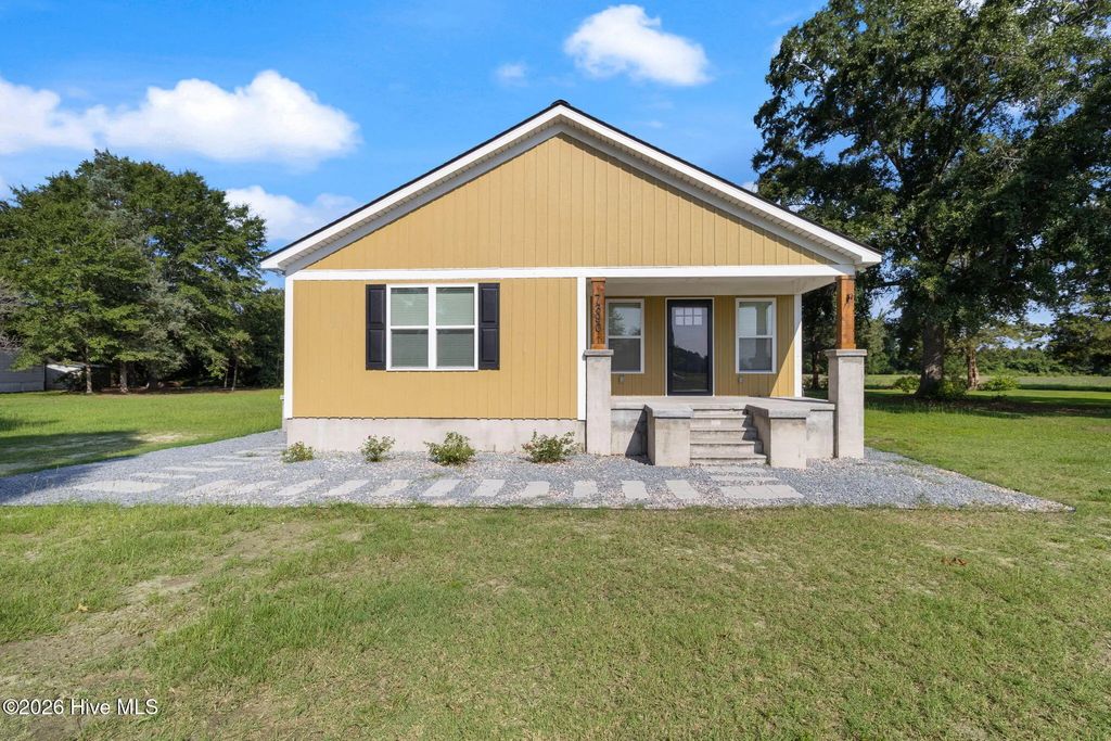 7390 Center Road, Bladenboro