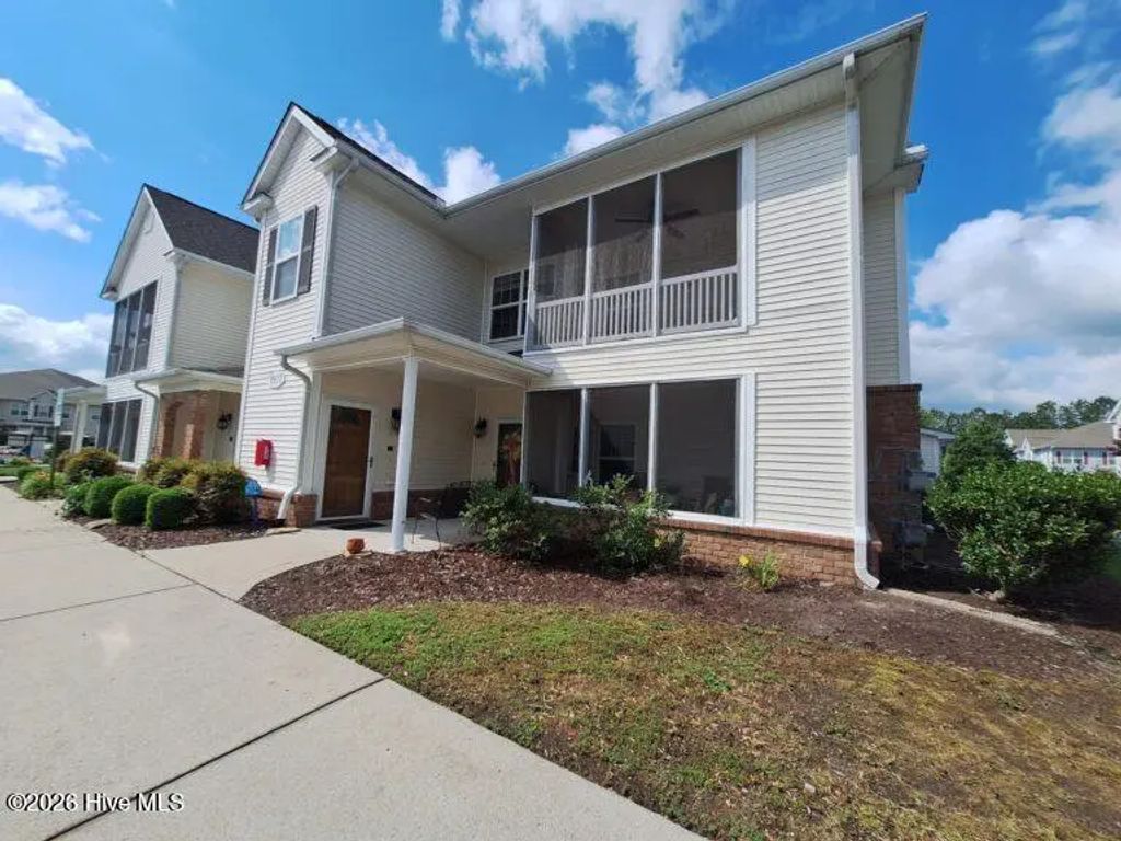 1931 Tara Court 204, Greenville