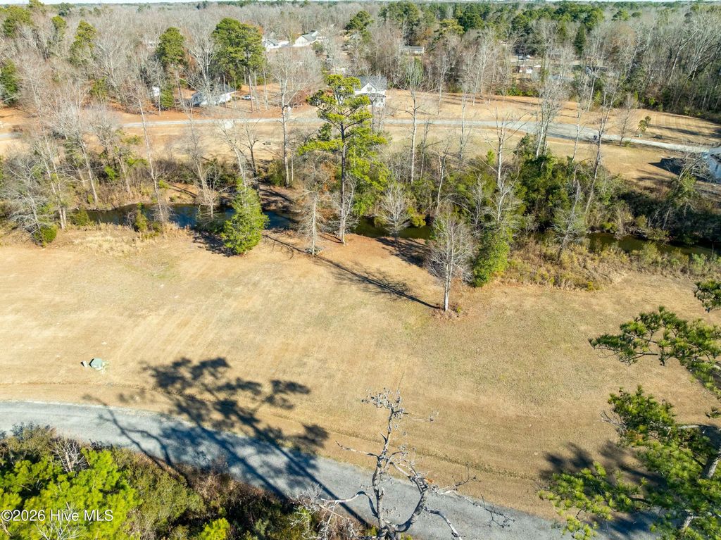 325 Winterberry Court, Washington