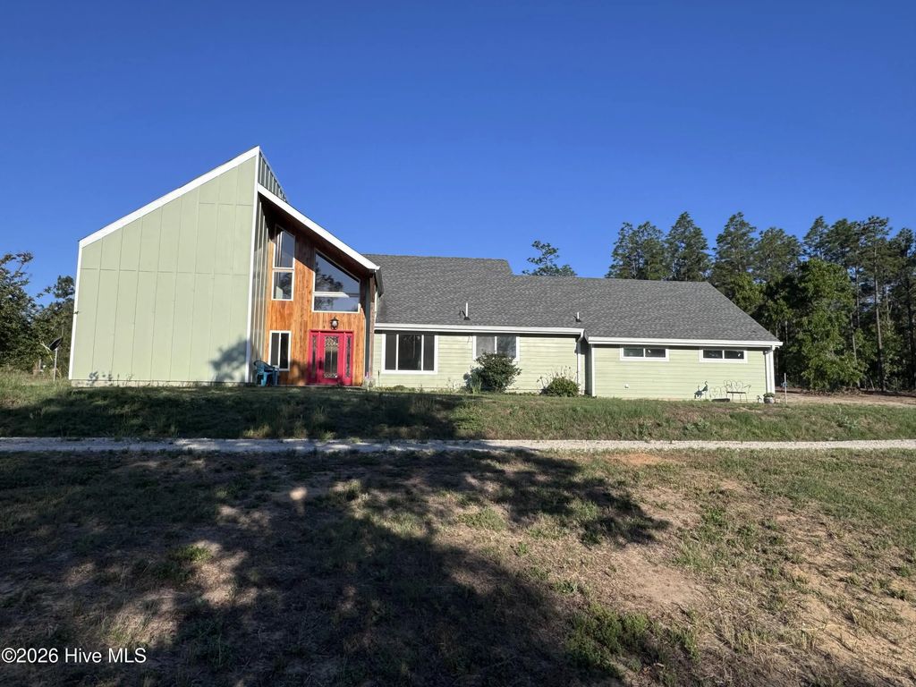 4441 Etterle Road, Blythe