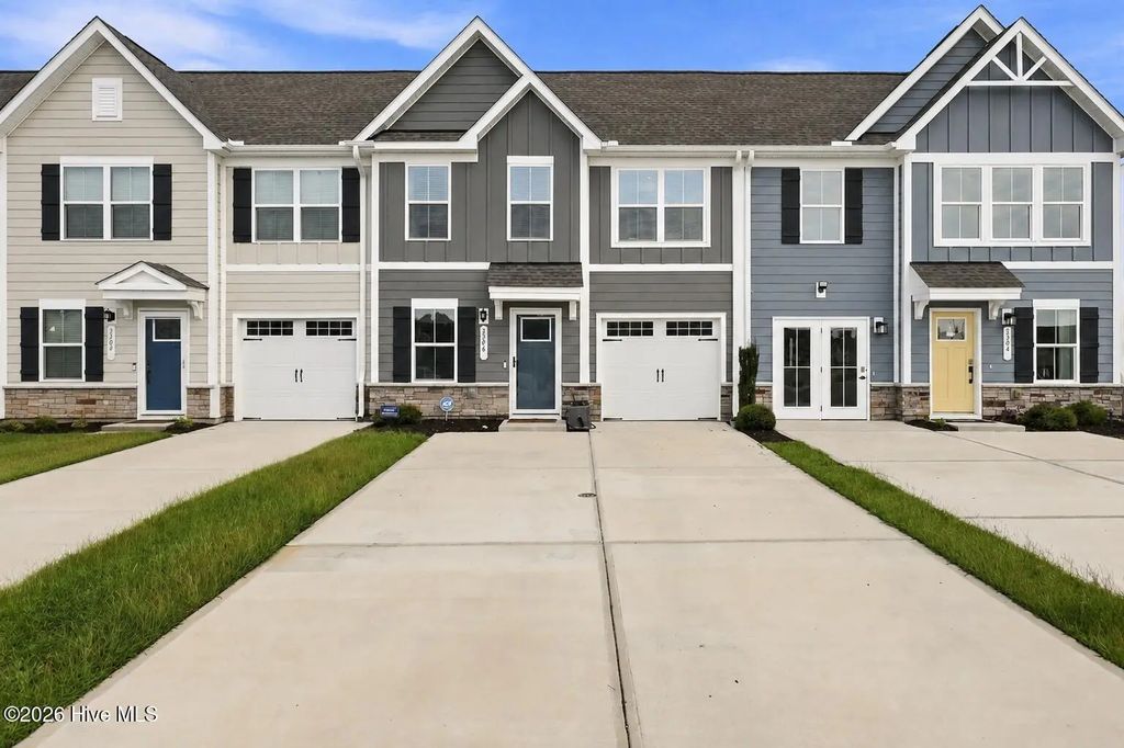 3306 Primrose Drive, Leland