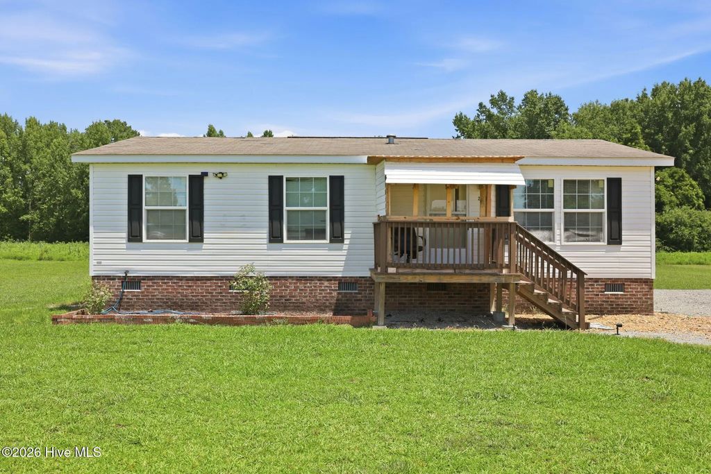 2436 Governors Road, Windsor