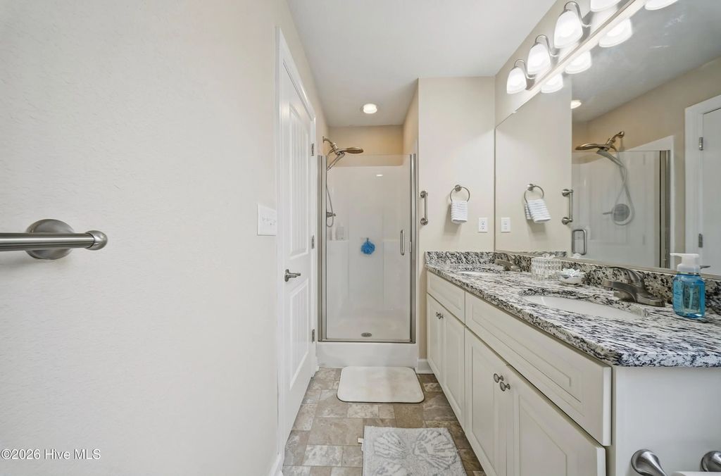 202 Spinnaker Street Unit B, Elizabeth City