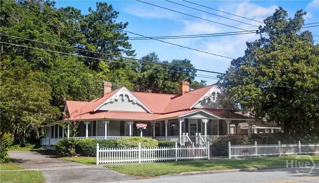 325-323 N Main Street, Hinesville