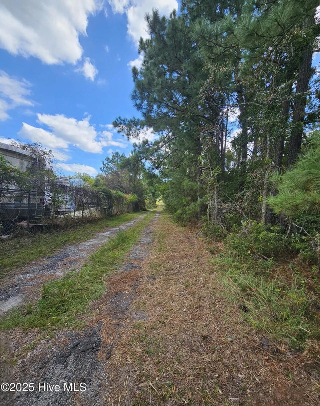 9001 Wilmington Highway, Holly Ridge