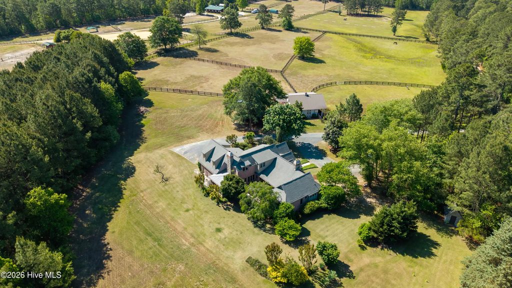 235 Griffin Lake Road, Vass