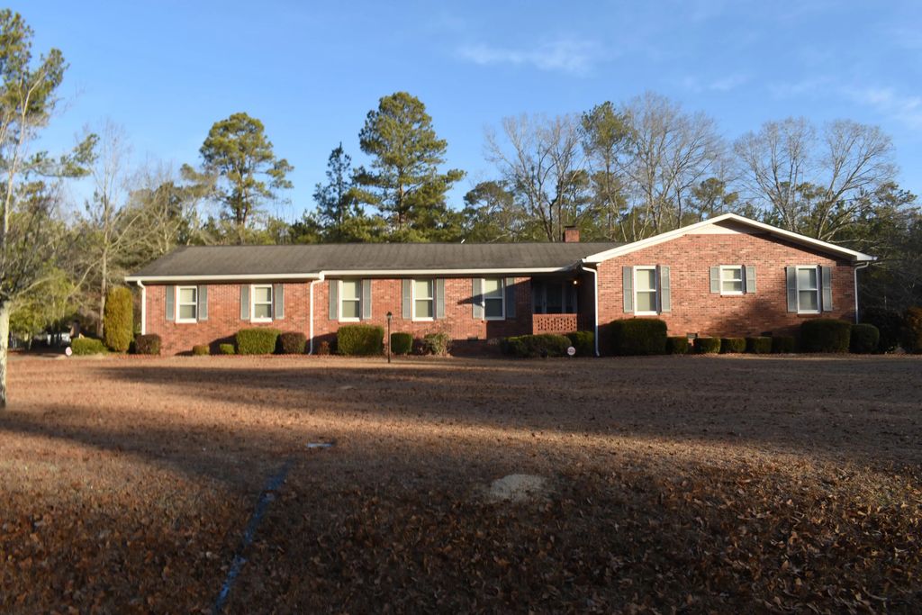 4 Healthy Pine Road, Other
