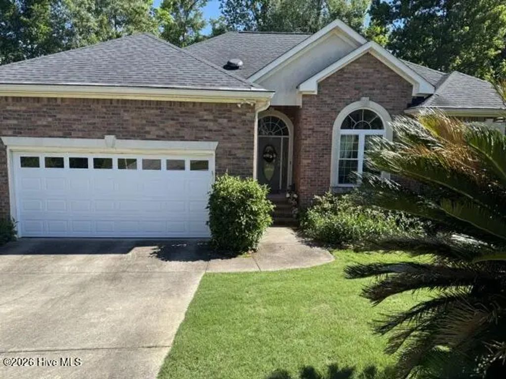 636 Surrey Lane, Martinez