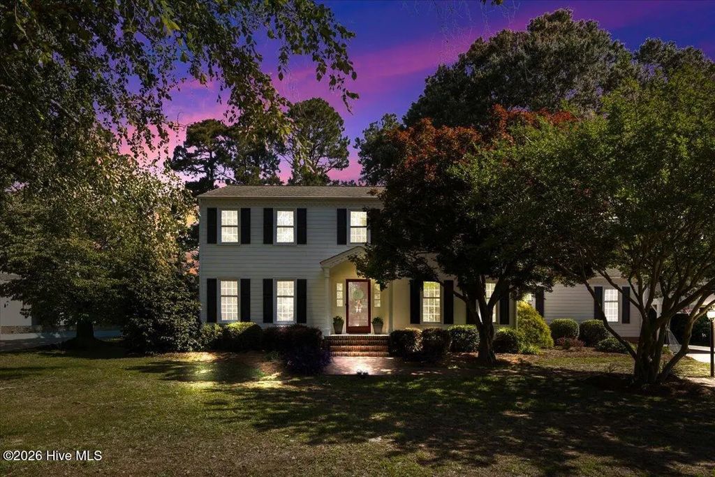 206 Ramblewood Drive, Mount Olive