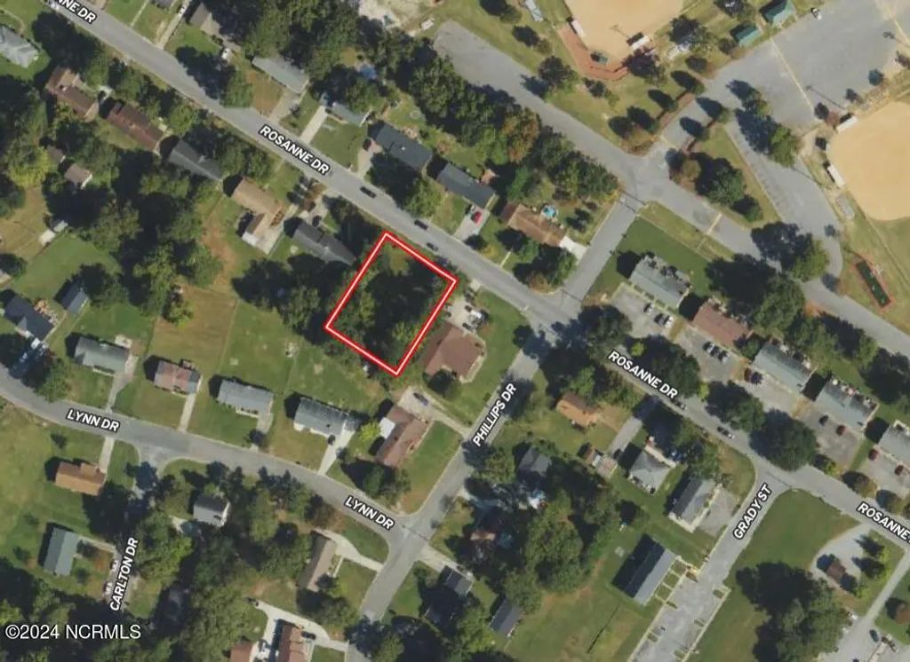 902 Rosanne Drive, Kinston