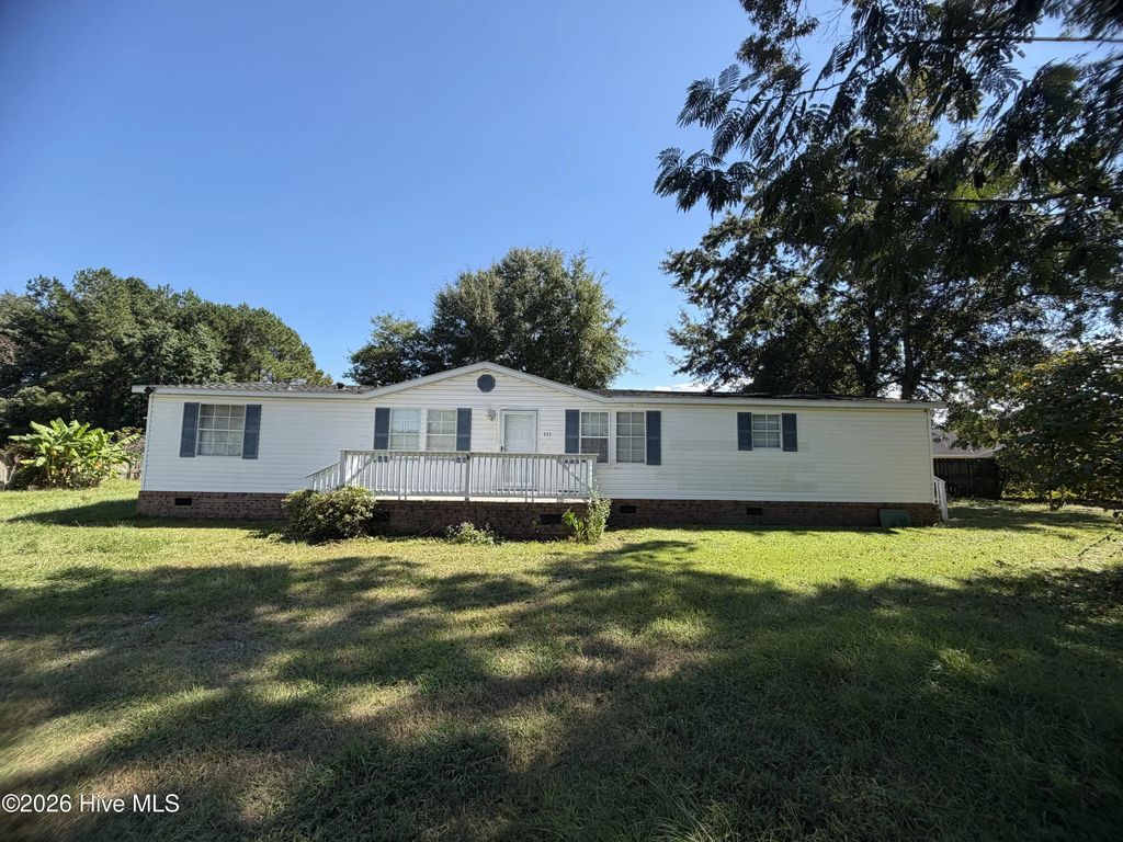 335 Cottonwood Lane, Castle Hayne