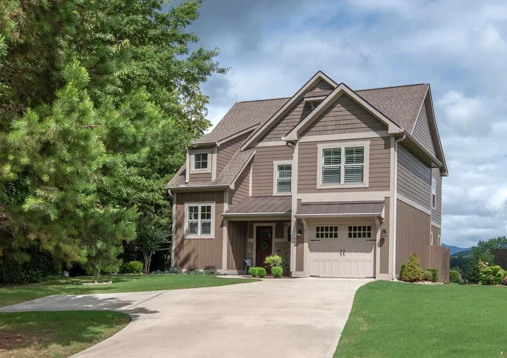903 Elf School Road, Hayesville
