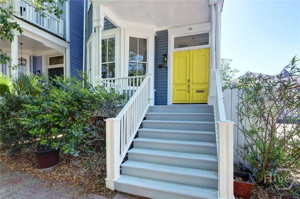 315 W Hall Street, Savannah