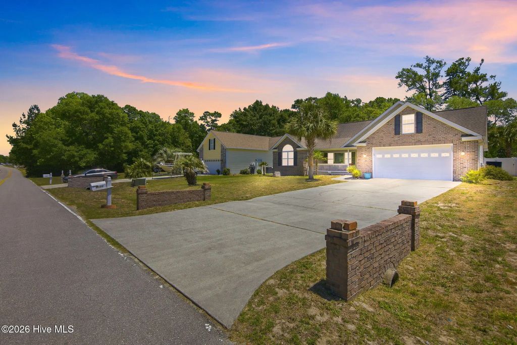 9099 Oak Ridge Plantation Drive Sw, Calabash