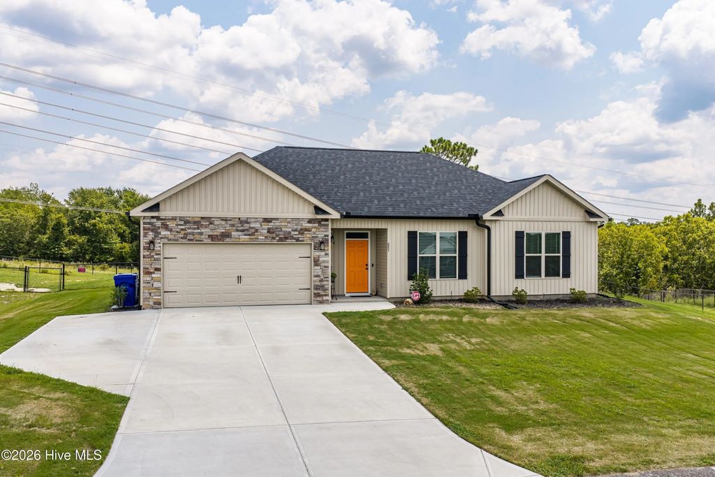 885 Inlet Surf Way, Warrenville