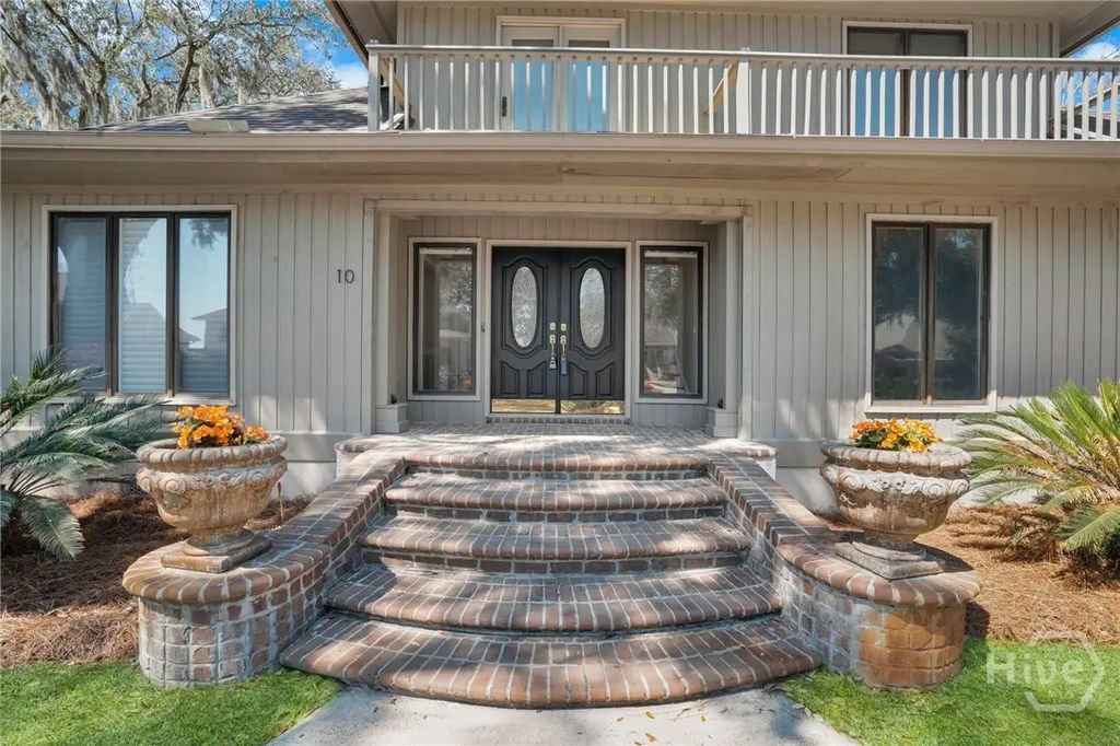 10 Cove Drive, Savannah