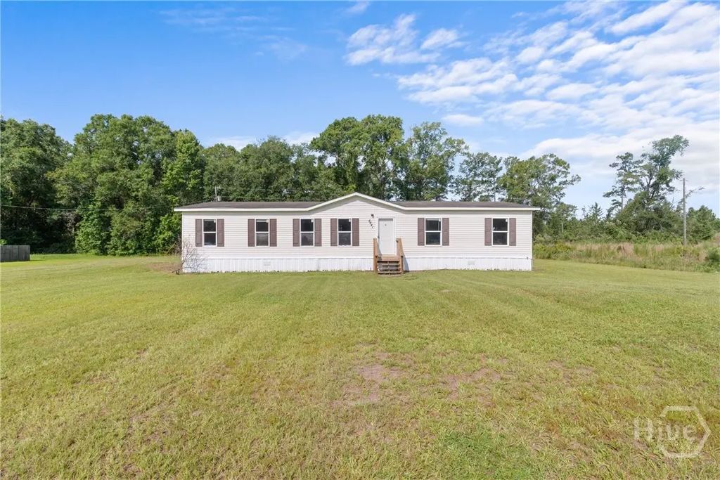 6641 Cecil Nobles Highway, Ludowici