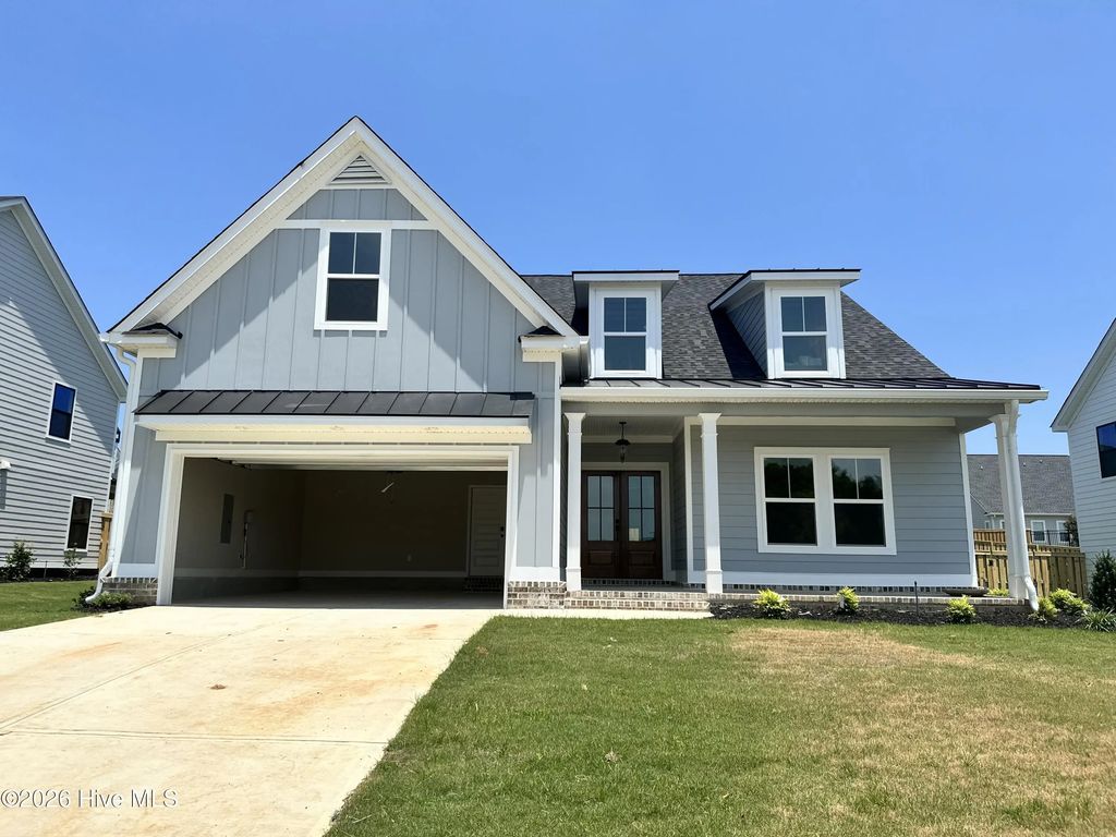 435 Woodlawn Street, Columbia