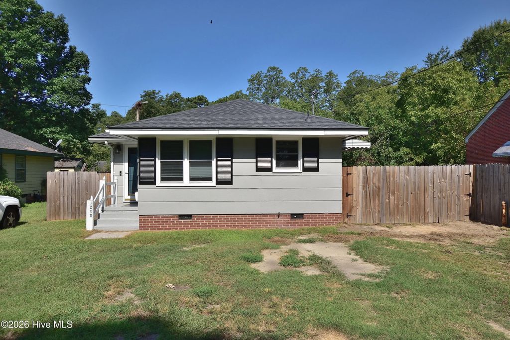 1208 Russell Street, Rocky Mount