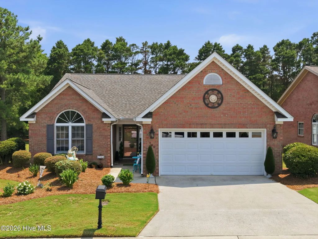 706 Shamrock Way, Greenville