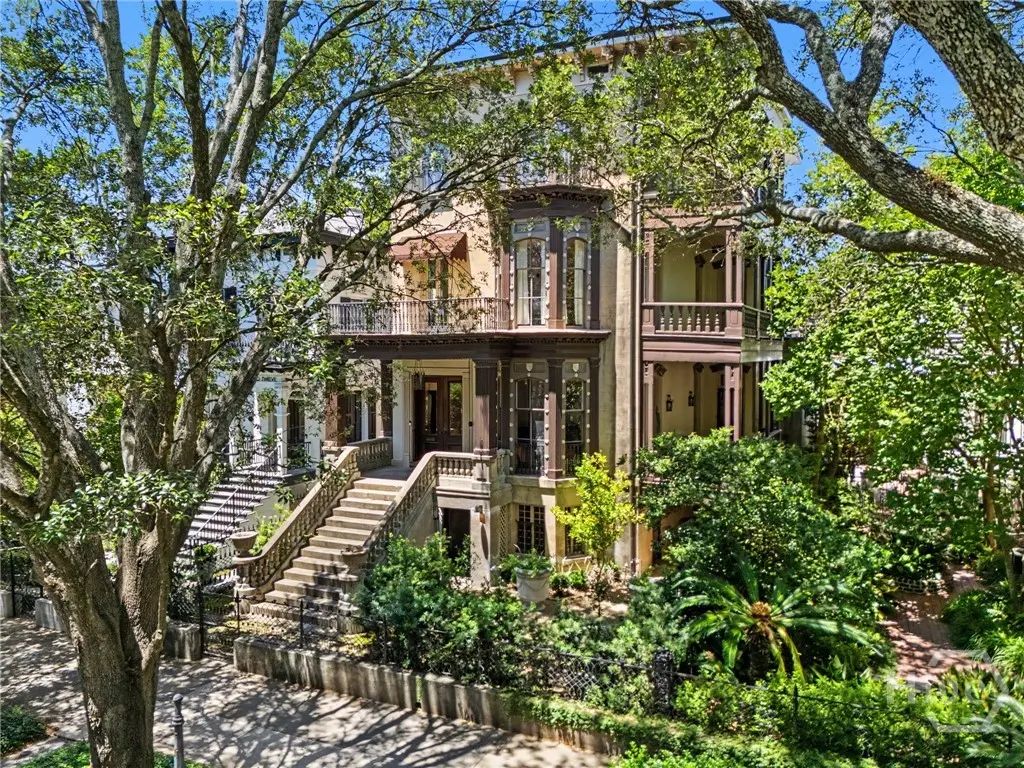 110 W Gaston Street, Savannah