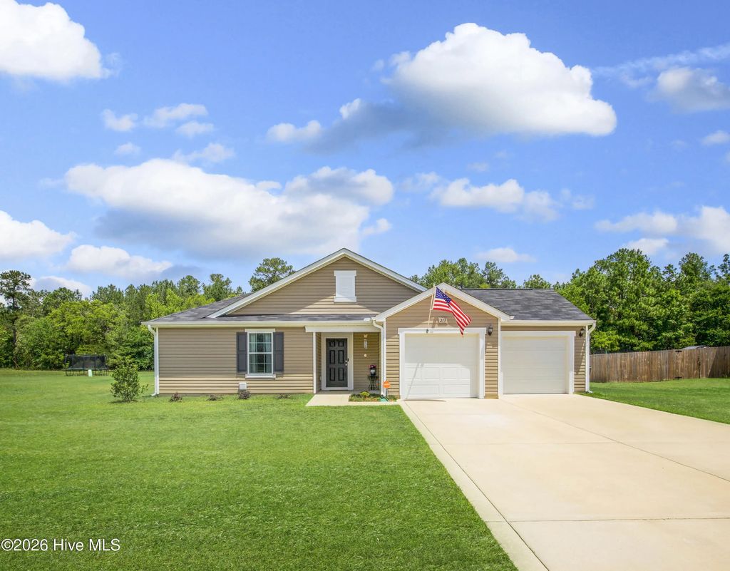 213 Walters Run Drive, Raeford
