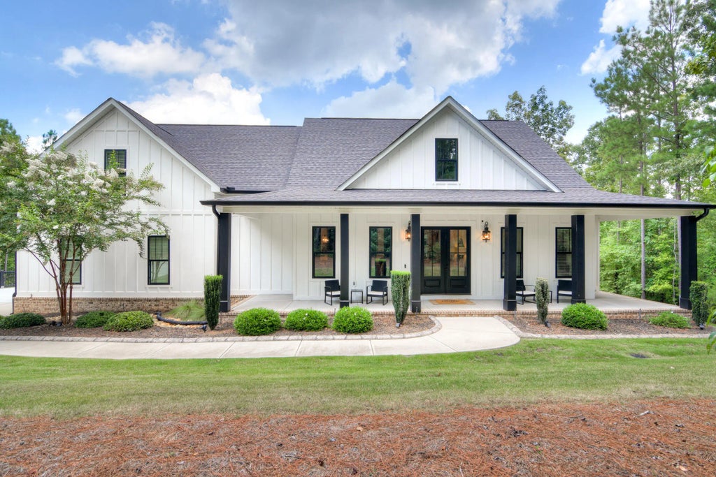 307 Alabaster Court, Appling
