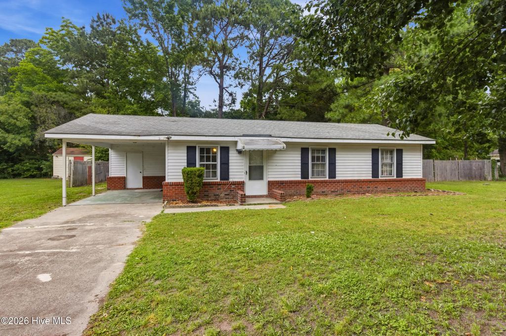 347 Jeanette Street, Winterville