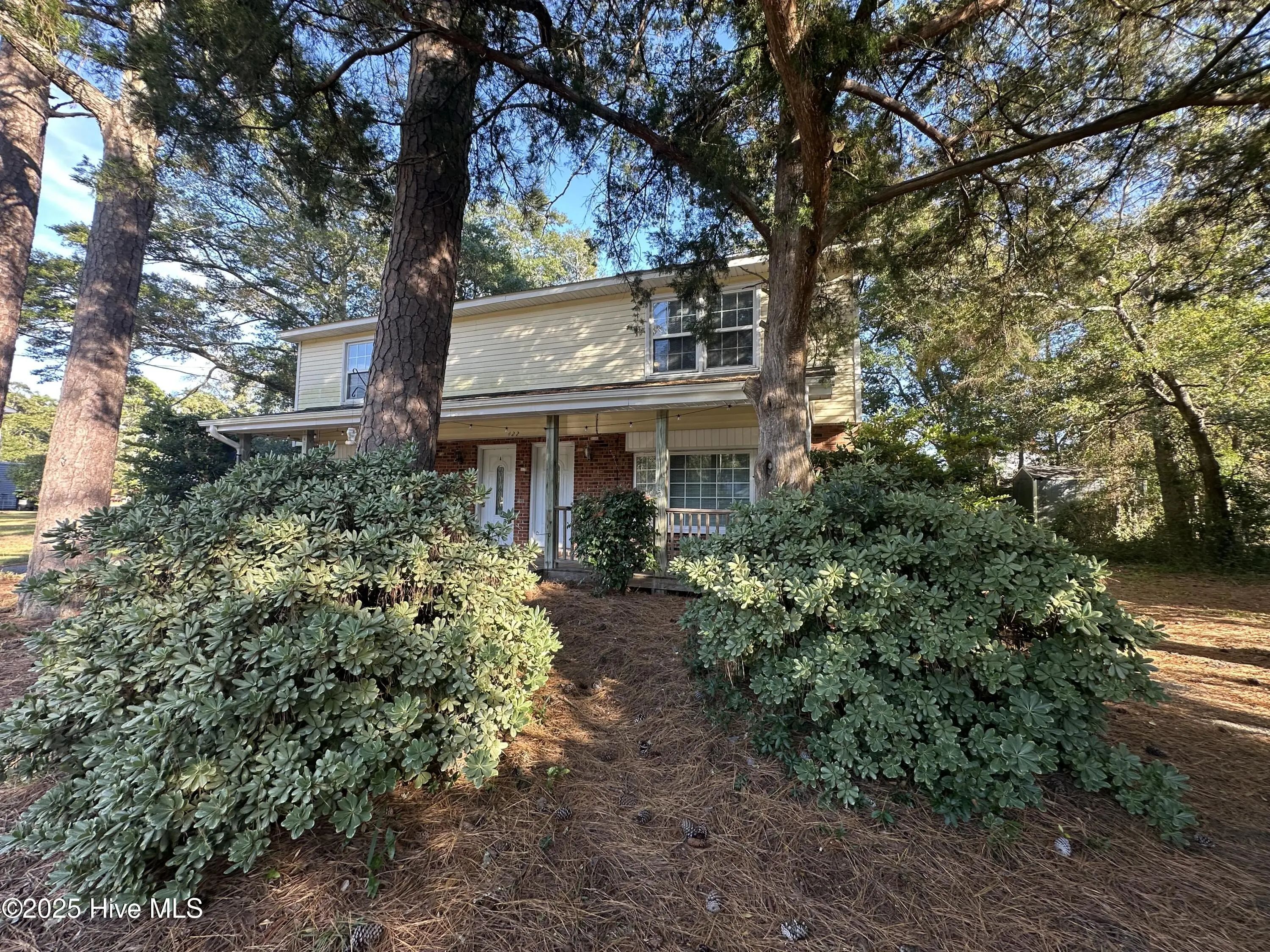 422 E Leonard Street B, Southport