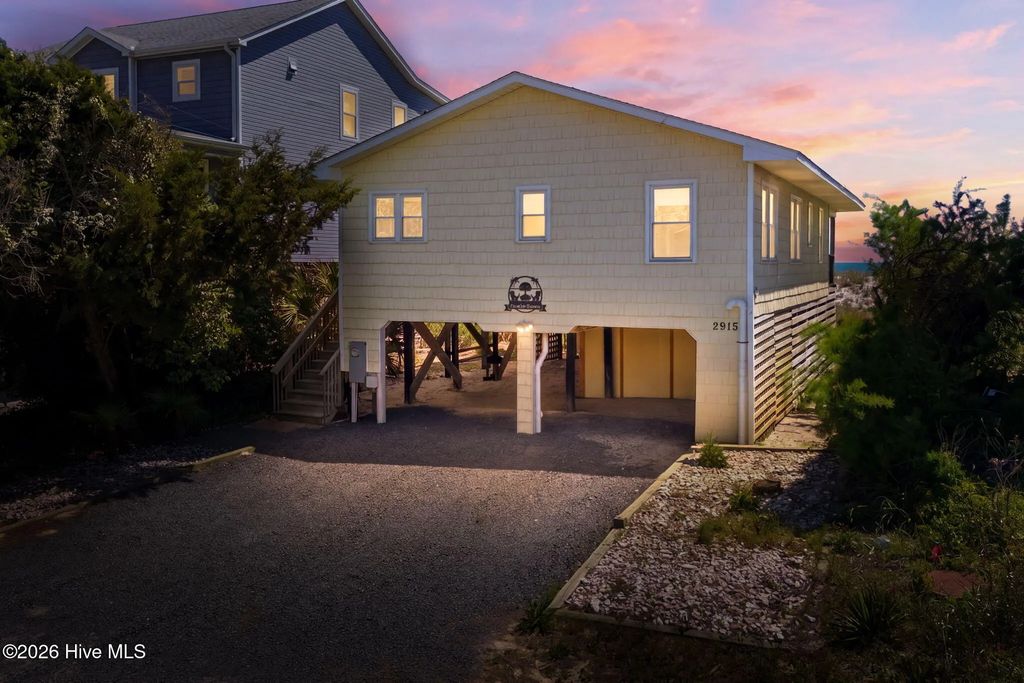 2915 E Beach Drive, Oak Island