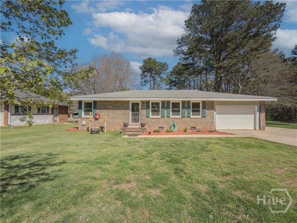 324 E Broad Street, Winder