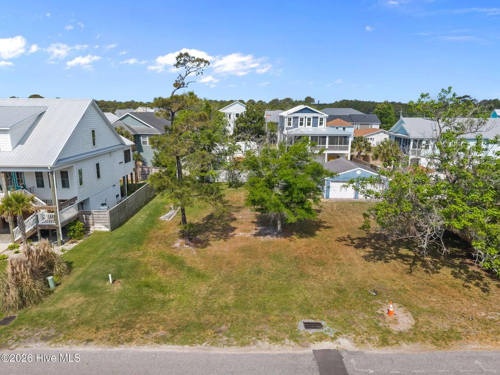 1408 Searay Lane, Carolina Beach