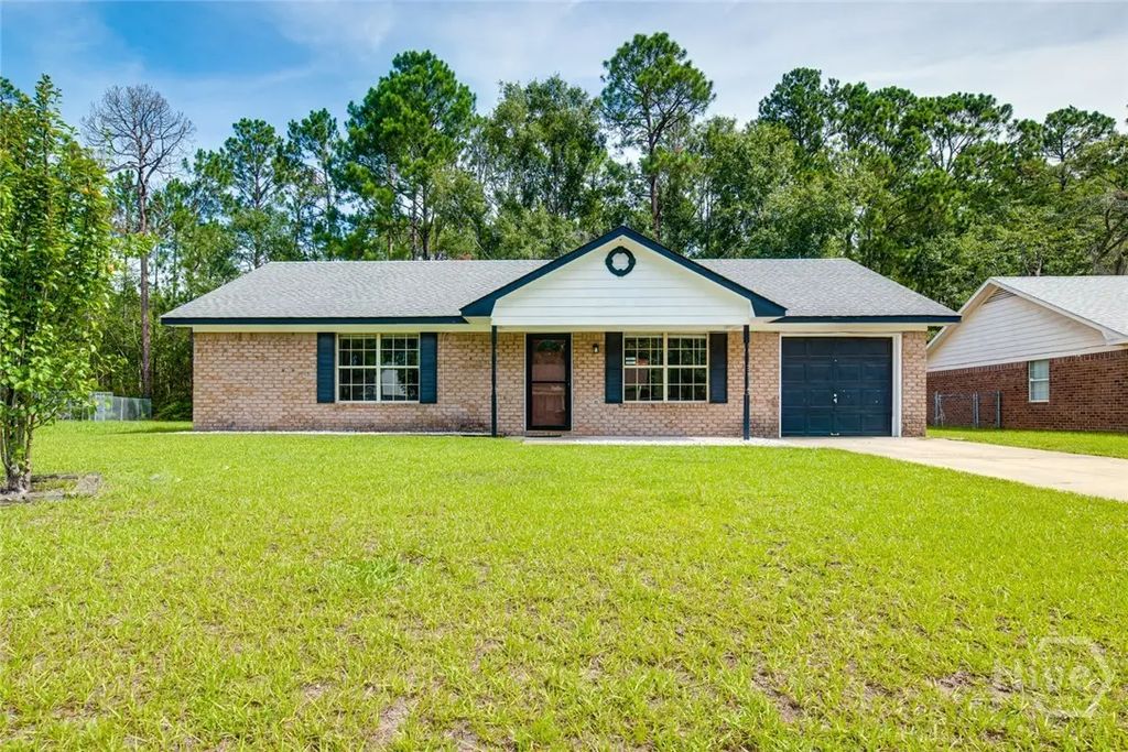 1076 Desert Shield Street, Hinesville