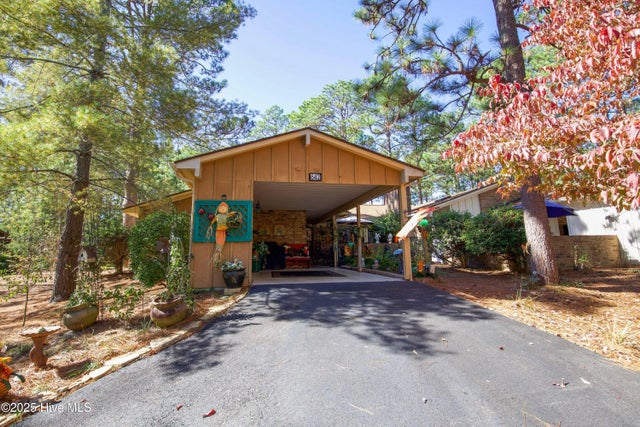 642 Redwood Drive, Southern Pines