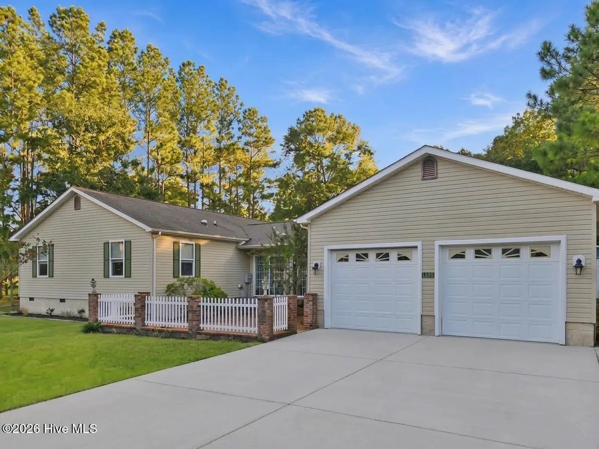 1299 N Shore Drive, Southport