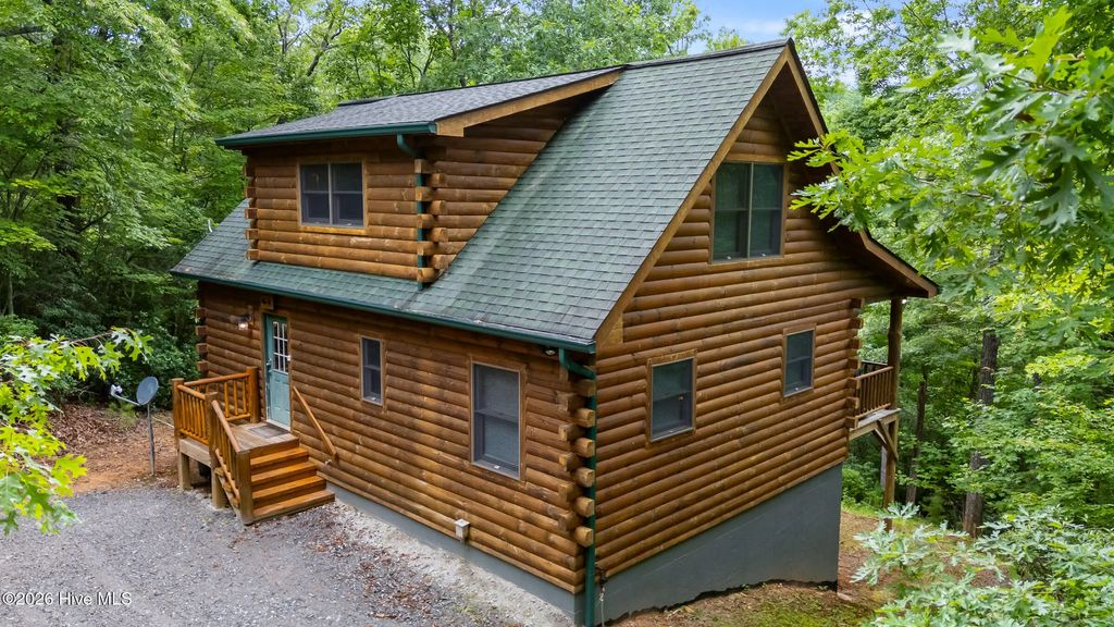 235 Huntington Circle, Murphy
